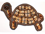 Motif tortue paillettes et perles